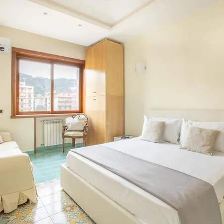 Apartment Sorrentovibes - Family With Terrace & Amazing View In Center *